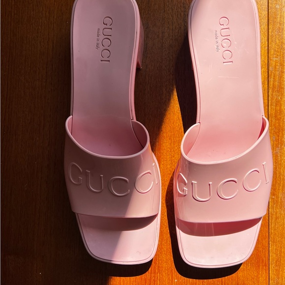 GUCCI Rubber Slides - Picture 9 of 16